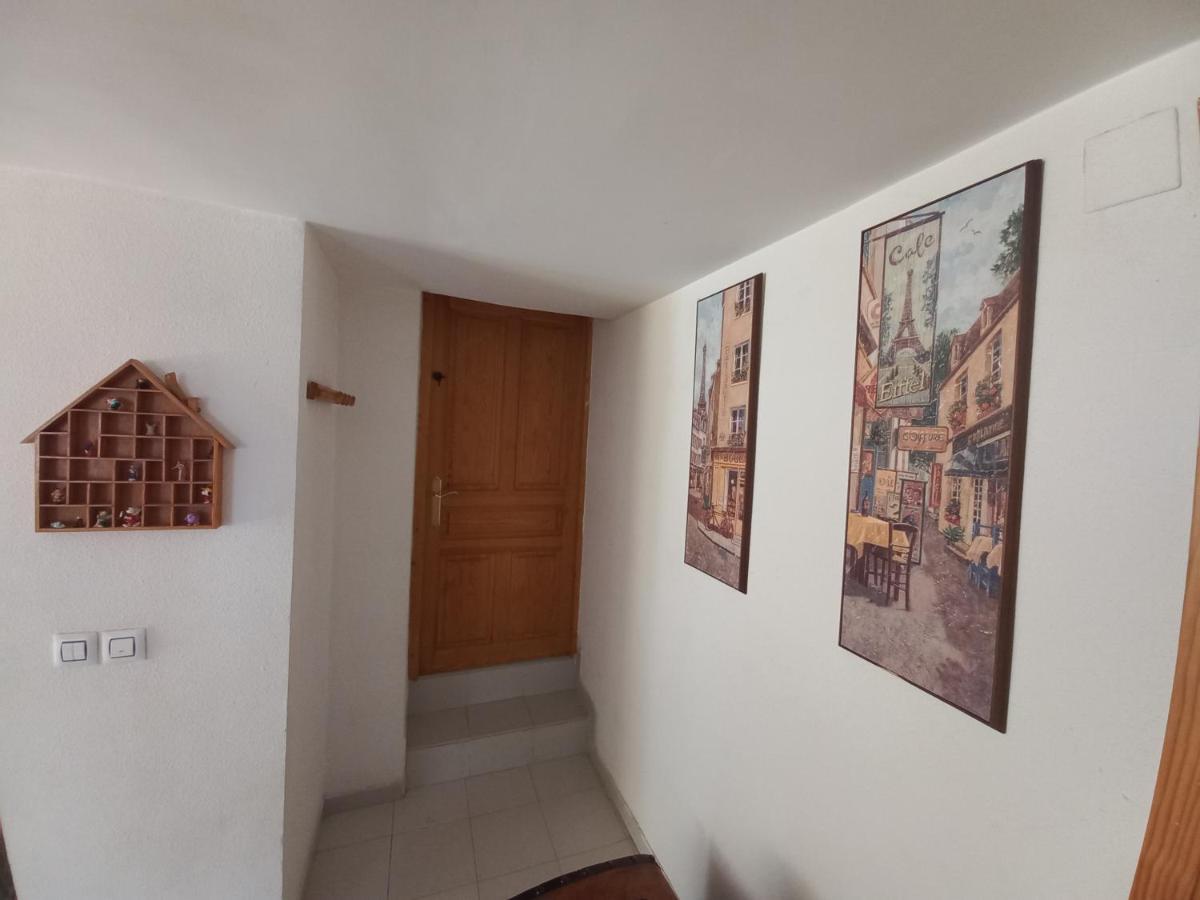 Apartamento En Canfranc Estacion Apartment Exterior photo
