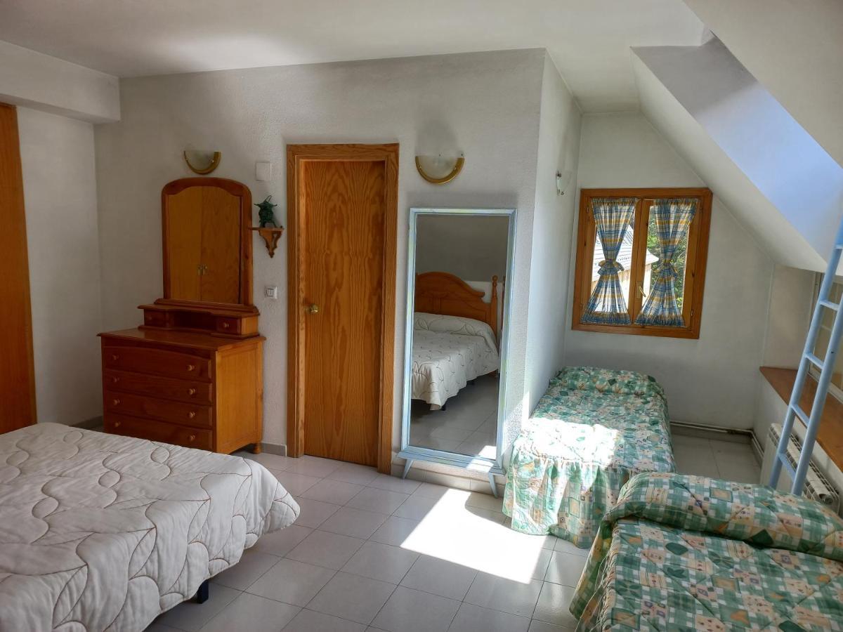 Apartamento En Canfranc Estacion Apartment Exterior photo